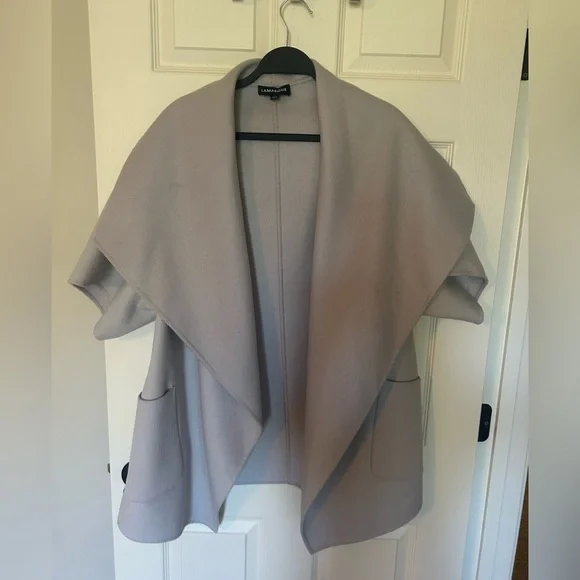 LAMARQUE Penelope Cape Jacket XS/S — RARE — Excellent Condition - Picture 7 of 11